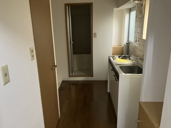 KAマンション1階1K 玄関の画像