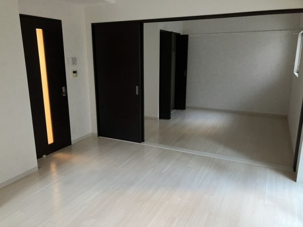 カーサ松崎町1階1LDK リビングの画像