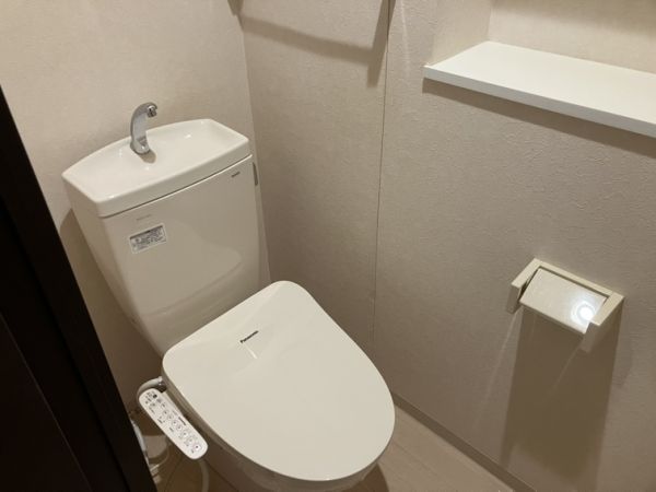 カーサ松崎町1階1LDK トイレの画像