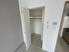 レジデンス南桜塚2階1K 収納の画像