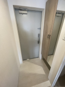 メゾンドボヌール弁天町6階2LDK 玄関の画像