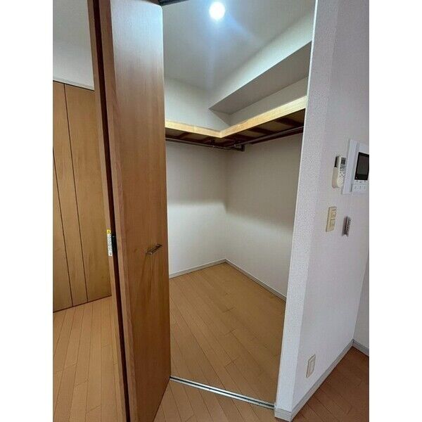 レジディア靭公園12階1R 収納の画像