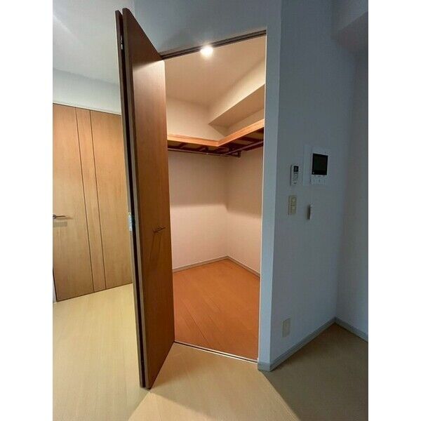 レジディア靭公園3階1R 収納の画像