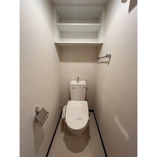 レジディア靭公園9階1R トイレの画像