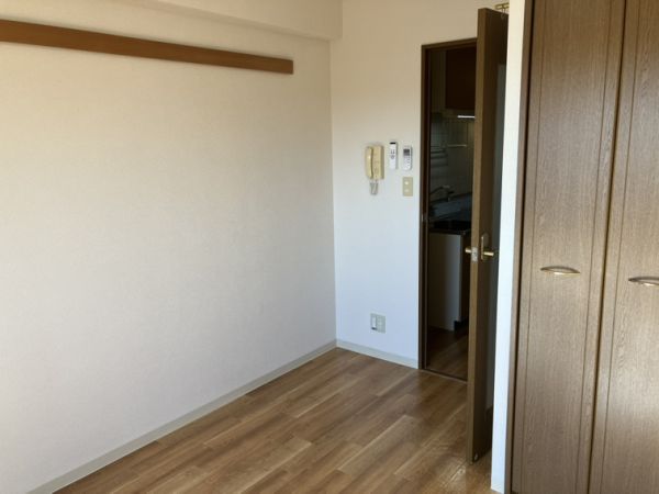 エストレージャ文の里9階1K 部屋①の画像