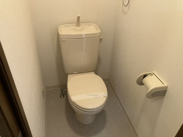 エストレージャ文の里9階1K トイレの画像