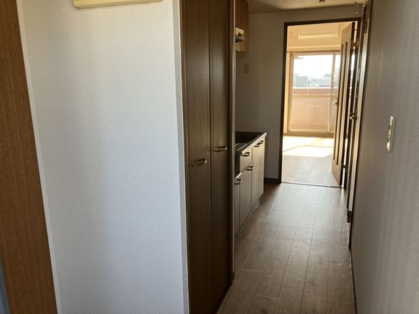 エストレージャ文の里8階1K 玄関の画像