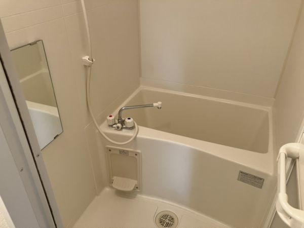 エストレージャ文の里8階1K お風呂の画像