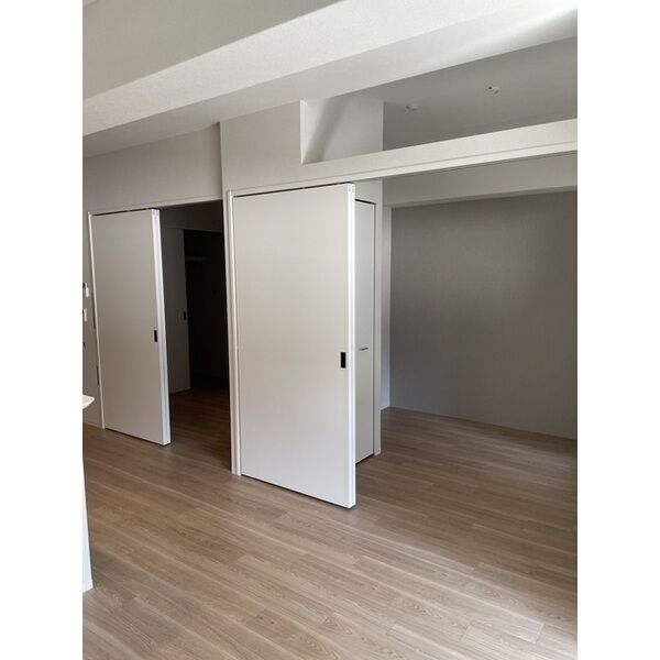 コンフォリア・リヴ大阪本町15階2LDK 部屋②の画像