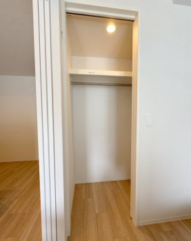 コンフォリア・リヴ大阪本町13階1DK 収納の画像