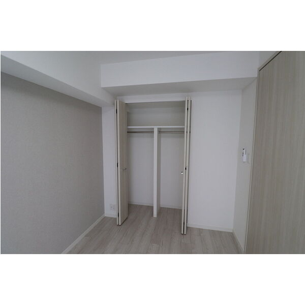 コンフォリア・リヴ新大阪WEST6階2K 収納の画像