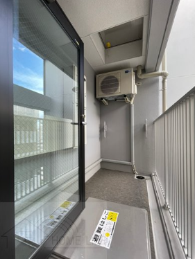 コンフォリア・リヴ新大阪WEST9階1LDK ベランダの画像