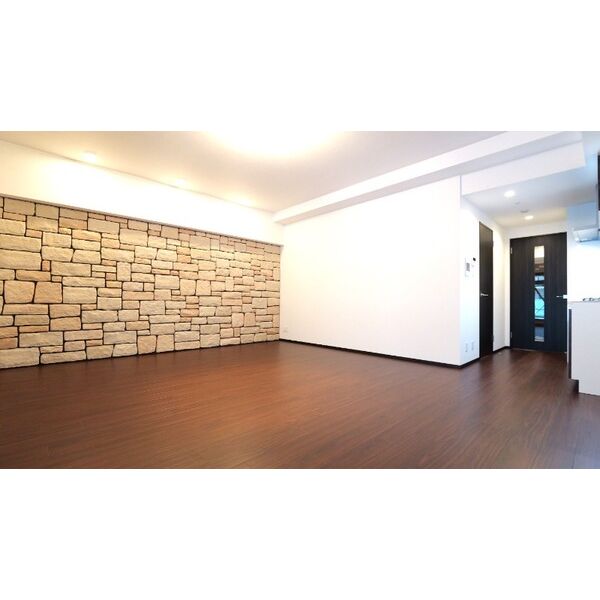 プレジオ新大阪EURO8階1LDK リビングの画像