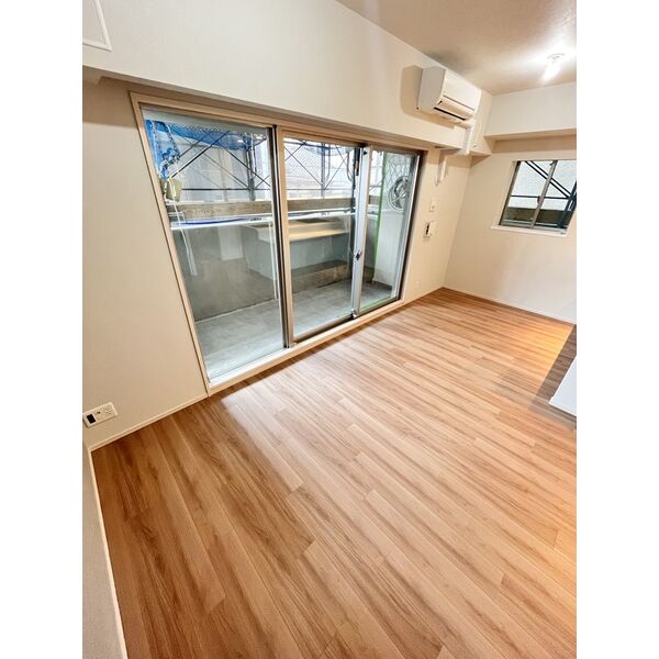 スプランディッド城東関目2階2LDK リビングの画像