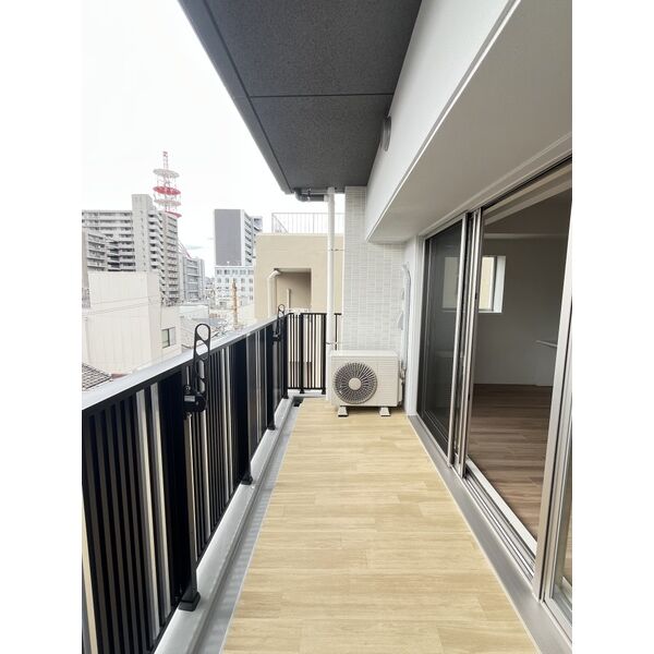 スプランディッド城東関目4階2LDK ベランダの画像