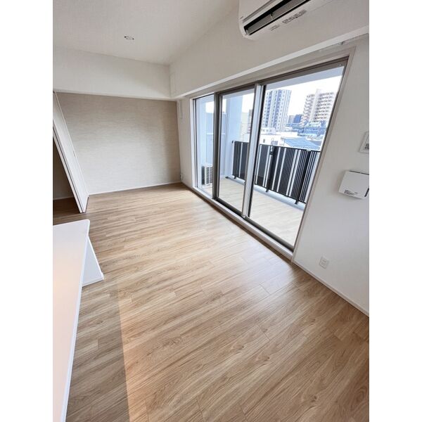 スプランディッド城東関目5階2LDK リビングの画像