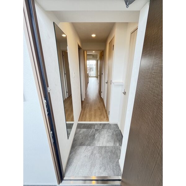 スプランディッド城東関目7階2LDK 玄関の画像