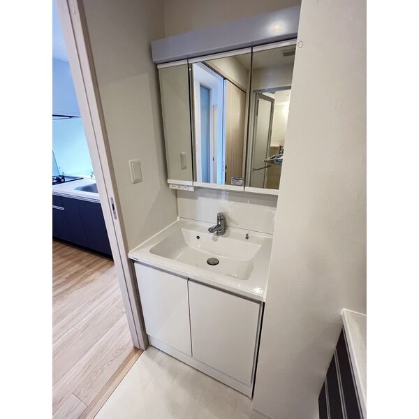 スプランディッド城東関目7階2LDK 洗面所の画像