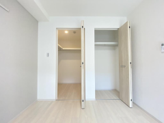 Loire FⅡ3q階1LDK 収納の画像