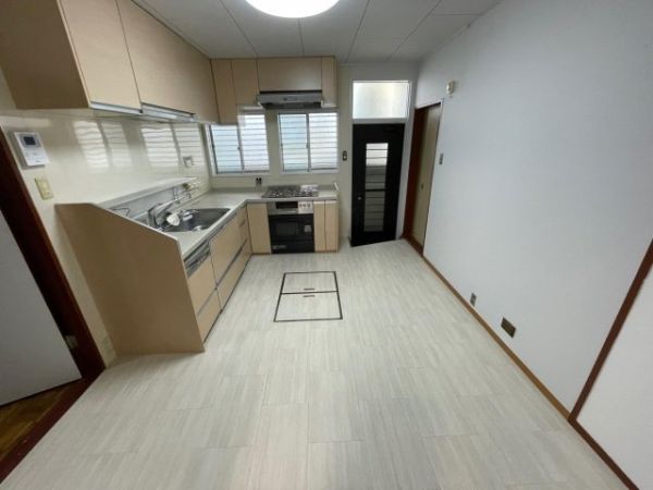 名塩ガーデン戸建1階4LDK以上 キッチンの画像