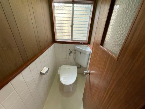 名塩ガーデン戸建1階4LDK以上 トイレの画像