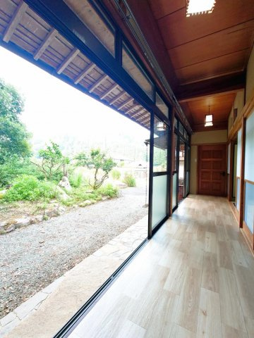 佐用町豊福戸建1階4LDK以上 ベランダの画像