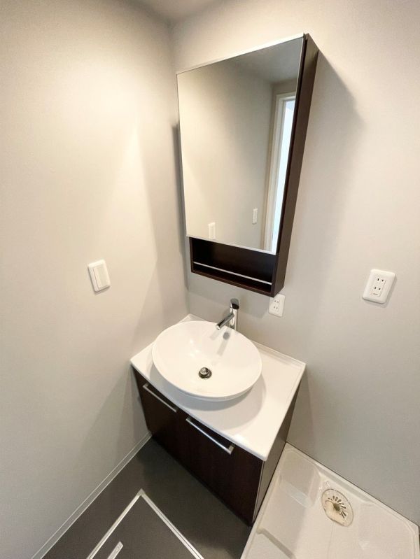 GranSta（グランスタ）1階1R 洗面所の画像