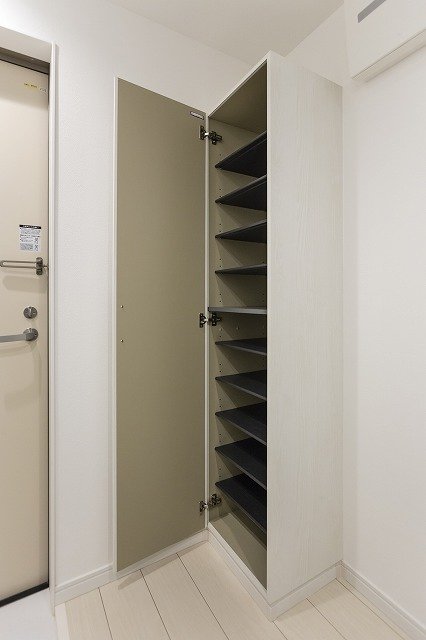 エクステンション K1階1K 玄関の画像