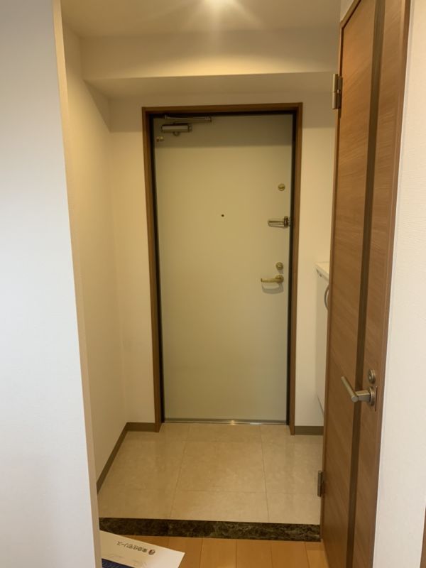 comforespa新大阪3階1K 玄関の画像