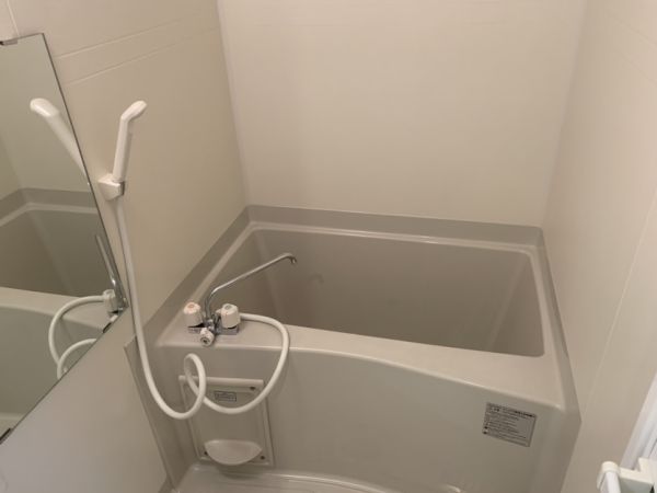 comforespa新大阪3階1K お風呂の画像