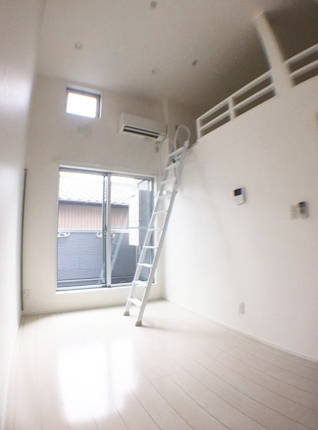 San･Marvelous1階1K リビングの画像