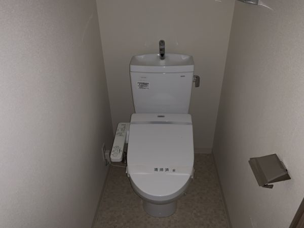 プレサンス新大阪ザデイズ6階1K トイレの画像