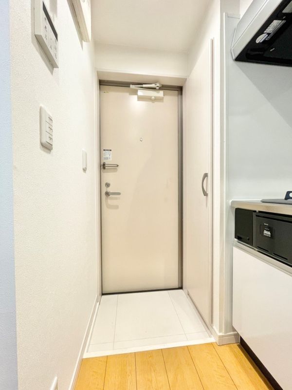 Mont cypres1階1R 玄関の画像