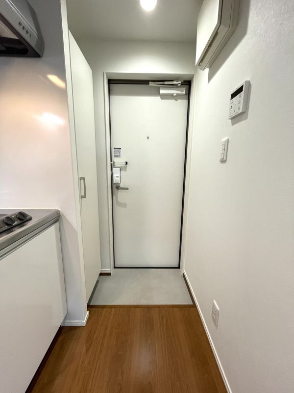 アソシエⅢ　1階1K 玄関の画像