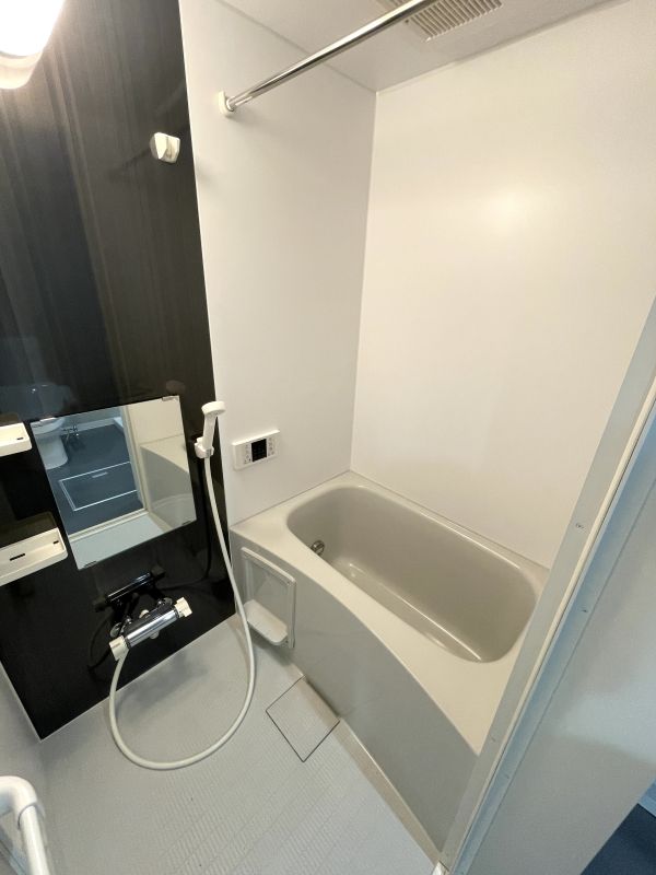 アソシエⅢ　1階1K お風呂の画像