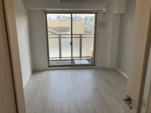 エグゼ大阪CITYアインツ4階1K リビングの画像