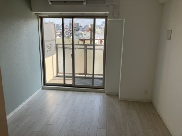 エグゼ大阪CITYアインツ5階1K リビングの画像