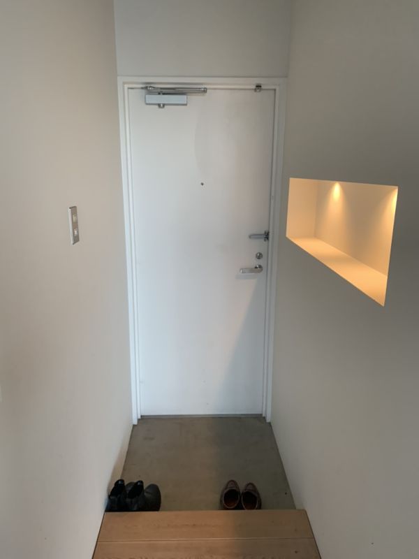 W元町7階1R 玄関の画像