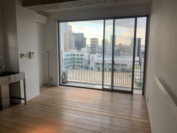 W元町7階1R リビングの画像