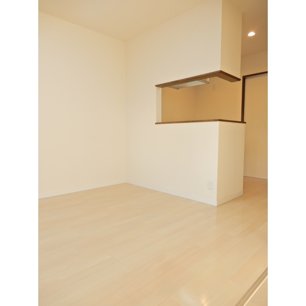  グランメール1階1LDK リビングの画像