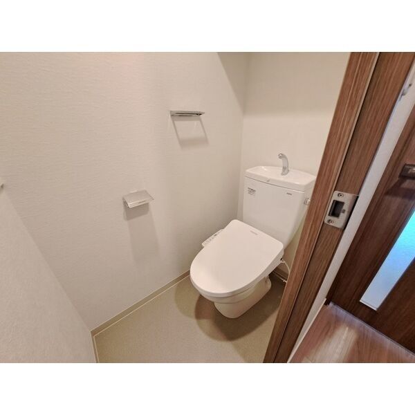 スプランディッド堀江11階1LDK トイレの画像