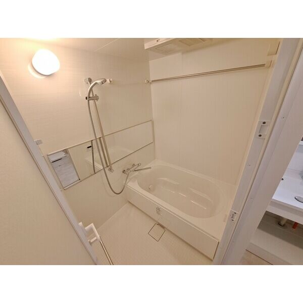 スプランディッド堀江6階1LDK お風呂の画像