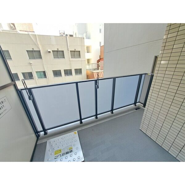 スプランディッド堀江7階2K ベランダの画像