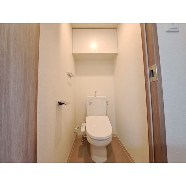 スプランディッド堀江5階2K トイレの画像