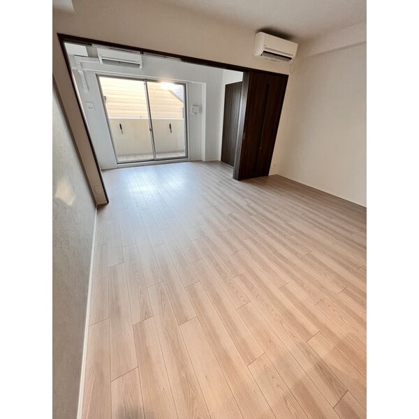 スプランディッド中百舌鳥3階1LDK リビングの画像