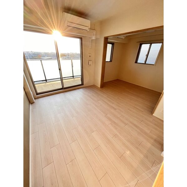 スプランディッド中百舌鳥6階2LDK リビングの画像