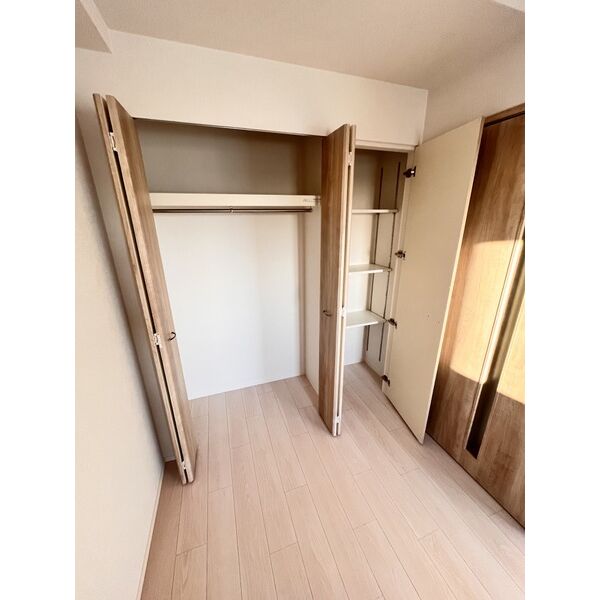 スプランディッド中百舌鳥6階2LDK 収納の画像