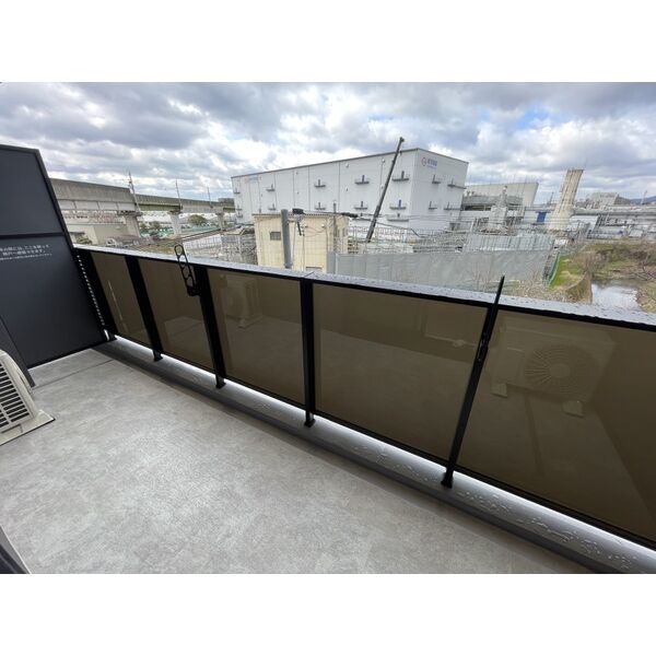 スプランディッド茨木天王4階1LDK ベランダの画像