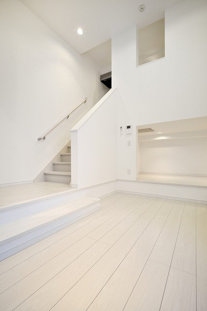 Celeste 五女子1階1R リビングの画像