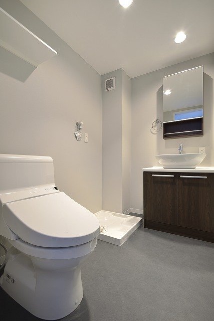 Celeste 五女子1階1R トイレの画像